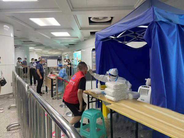 Stasiun sepur ing Ningbo uga bisa dites kanggo asam nukleat lan mbukak kaping pindho saben dina