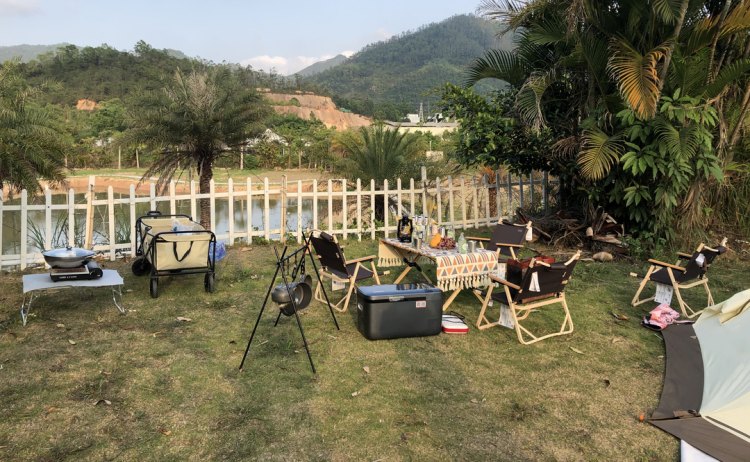 Perabot ruangan lan merek camping kanggo nyepetake menyang jalur cepet