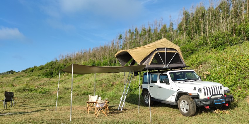 Apa tenda atap mobil praktis?