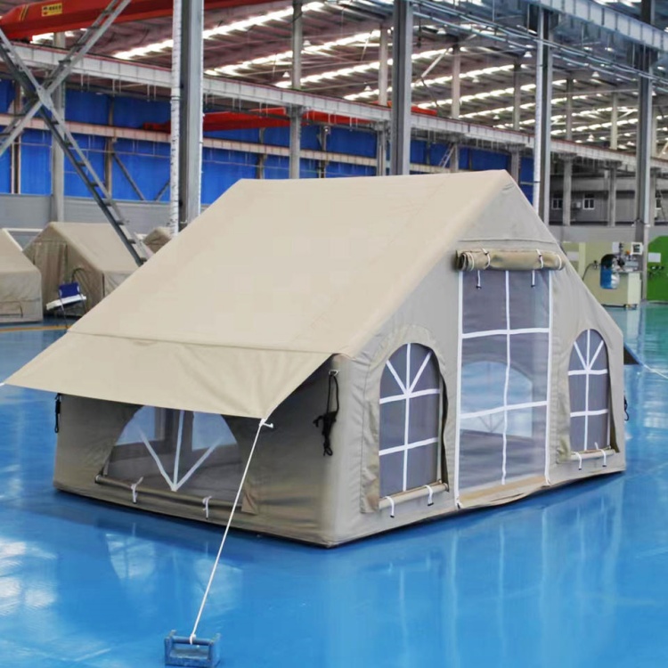 Omahé udhara inflatable ruangan